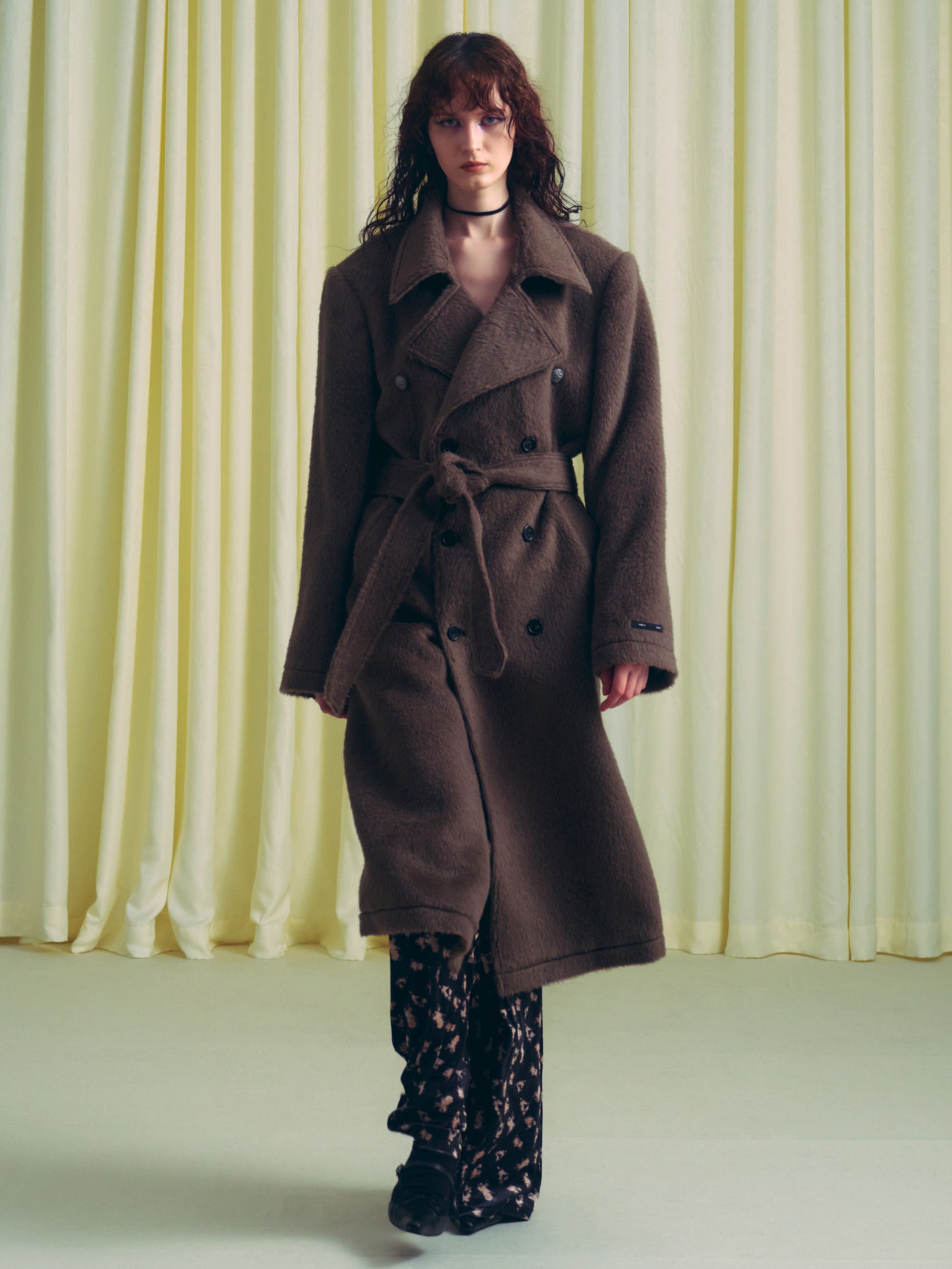 VELVET FLARE SWEATPANTS